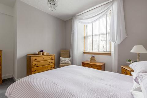 219/1 Easter Road, Edinburgh, EH6 8LG
