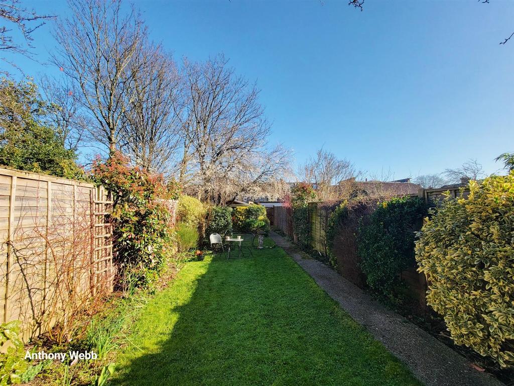 Garden2.jpg