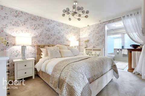 21 Great Harrods, Walton On The Naze, CO14 8UN