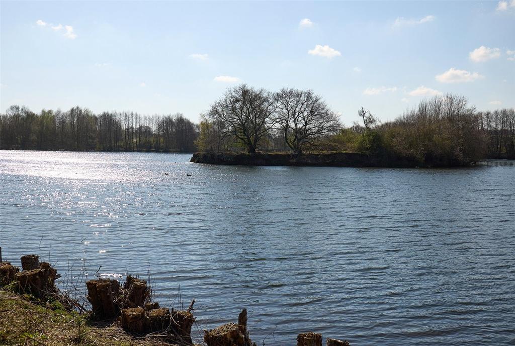 Clophill Lakes