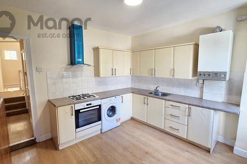 2 bedroom flat to rent, Johnstone Road, East Ham, E6 6JB
