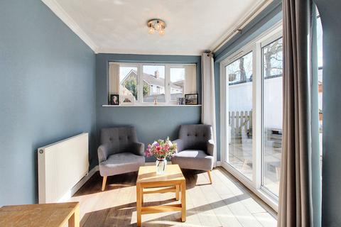 12 Waterside, Willesborough, Ashford, TN24 0AX