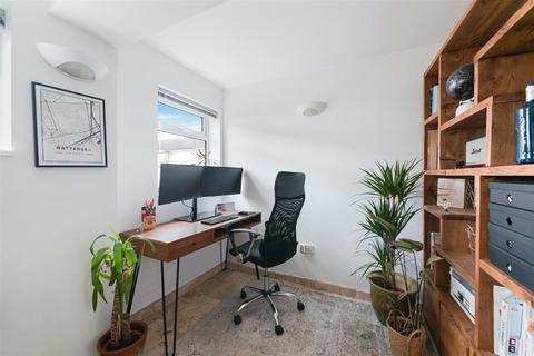 31 Andover Close, Epsom, KT19 9DA