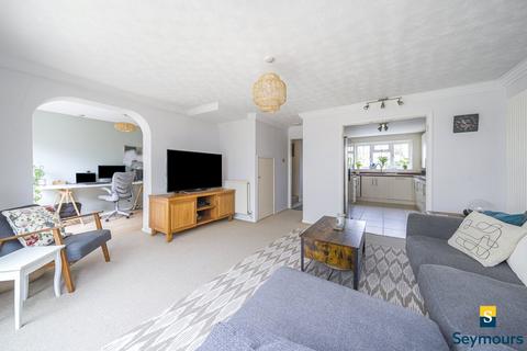 4 bedroom link detached house for sale, Foxglove Gardens, Guildford GU4