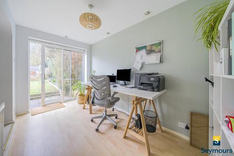 4 bedroom link detached house for sale, Foxglove Gardens, Guildford GU4