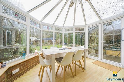 4 bedroom link detached house for sale, Foxglove Gardens, Guildford GU4