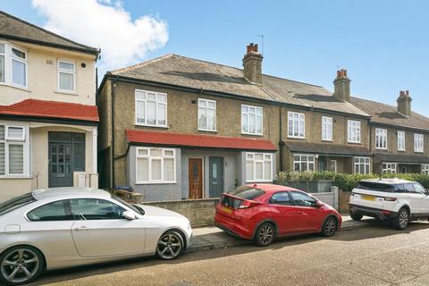 4 bedroom maisonette for sale, Heyford Road, Mitcham, CR4