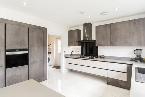 5 bedroom detached house for sale, Edmund Close, Market Harborough