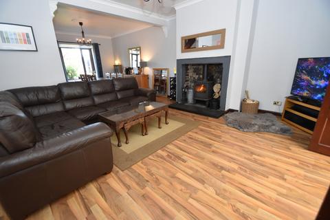 2 Alexandra Terrace, Sunniside, Newcastle Upon Tyne, NE16 5LH