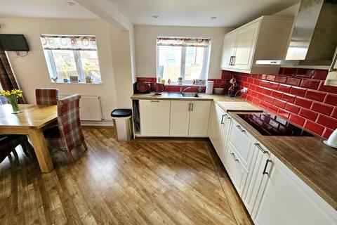 3 bedroom link detached house for sale, Highfield Court, Brackley