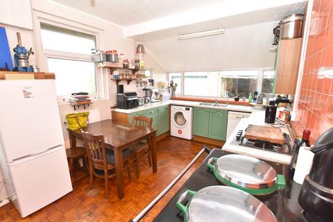 3 bedroom detached bungalow for sale, George V Avenue, Margate