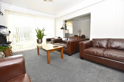 3 bedroom detached bungalow for sale, George V Avenue, Margate