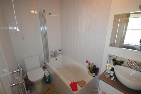 1 bedroom flat to rent, Penryn Street, Redruth