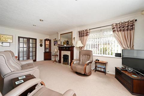 3 bedroom detached bungalow for sale, New Road, Barlborough, Chesterfield