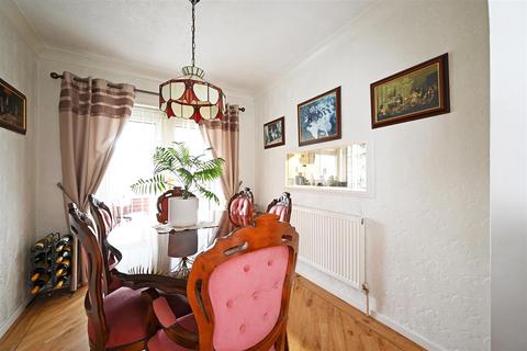 3 bedroom detached bungalow for sale, New Road, Barlborough, Chesterfield