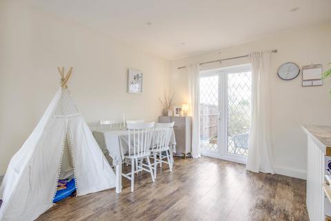 2 New Road, Chalfont St Giles, HP8 4AG