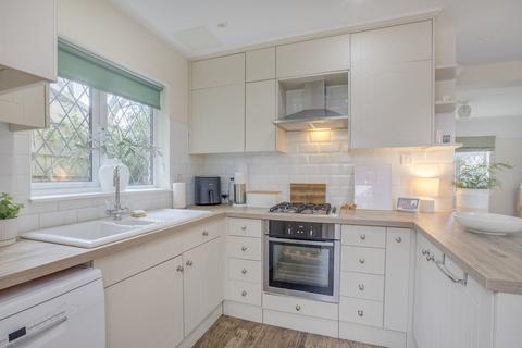 2 New Road, Chalfont St Giles, HP8 4AG