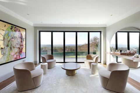 Westerly Harvest Hill, Bourne End, SL8 5JJ