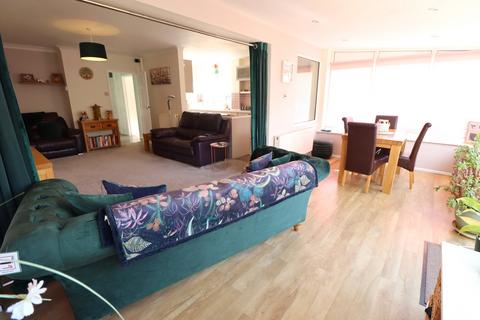 58 Cheapside East, Rayleigh, SS6 9JU