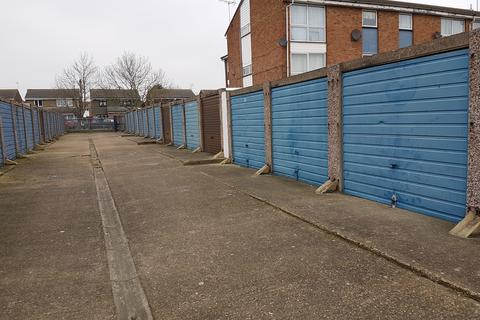undefined, Clyde, East Tilbury RM18