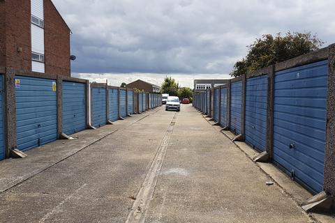 undefined, Clyde, East Tilbury RM18