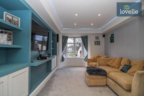 58 Beverley Crescent, Grimsby, DN32 9TD