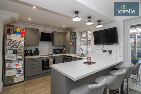 58 Beverley Crescent, Grimsby, DN32 9TD