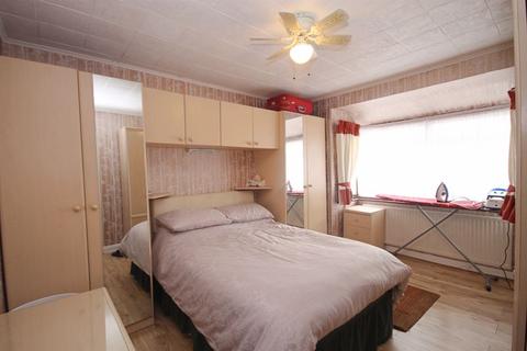undefined, Birkbeck Avenue, Greenford, UB6 8LY