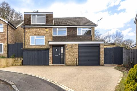 18 Barnfield, Crowborough, TN6 2RY