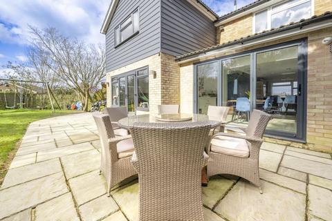 18 Barnfield, Crowborough, TN6 2RY