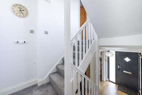 18 Barnfield, Crowborough, TN6 2RY