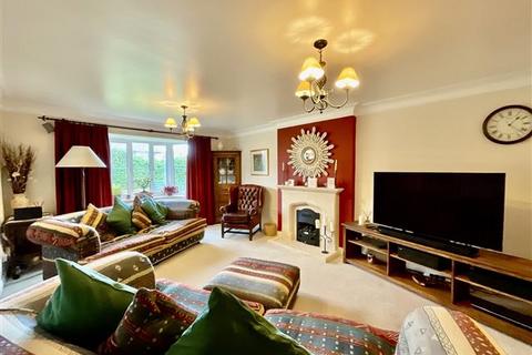 4 bedroom detached house for sale, Orchard Croft, Wales, Sheffield, S26 5UA