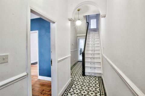 6 bedroom terraced house for sale, Albert Hill, Bishop Auckland, County Durham, DL14