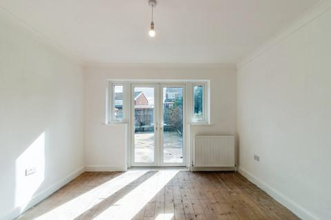 2 bedroom bungalow for sale, Towngate, West Yorkshire WF5