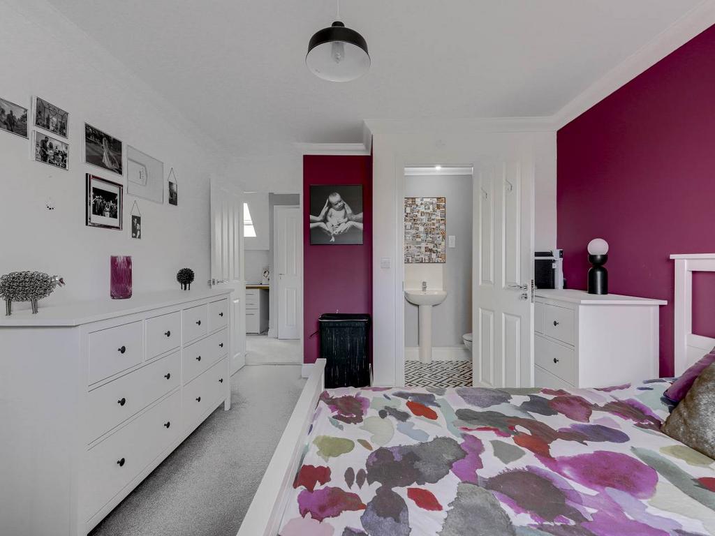 Bedroom 1 (3)