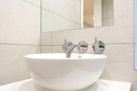 1 bedroom flat for sale, Restmor Way, Wallington SM6