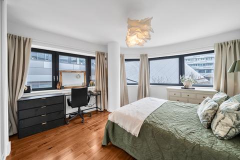 Flat 1, 11 Lambarde Square, London, SE10 9GF