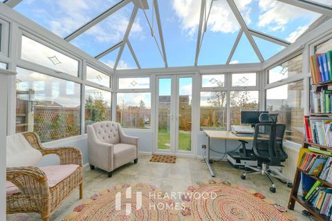 3 bedroom terraced house for sale, Windmill Avenue, St. Albans, AL4 9SL