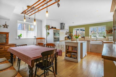 4 bedroom detached house for sale, Westhorpe Lane, Byfield NN11
