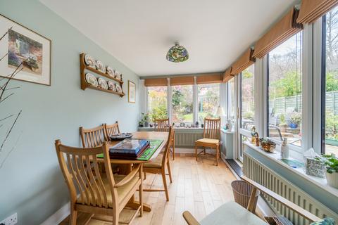 109 Lion Lane, Haslemere, GU27 1JL