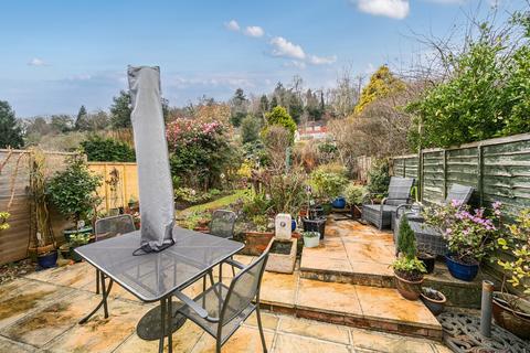 109 Lion Lane, Haslemere, GU27 1JL