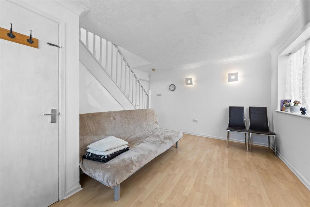 49 Braford Gardens Web11.jpg