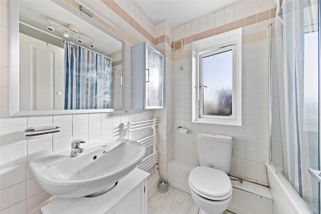 49 Braford Gardens Web19.jpg
