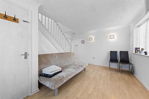 2 bedroom semi-detached house for sale, Braford Gardens, Milton Keynes MK5