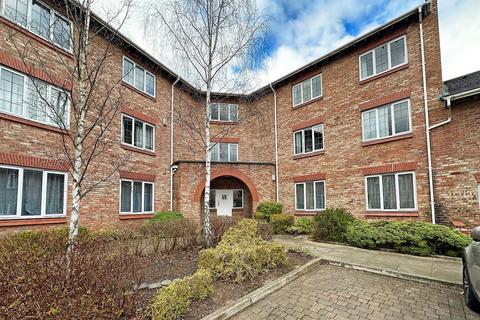 2 bedroom apartment for sale, Great Oak Drive, Altrincham
