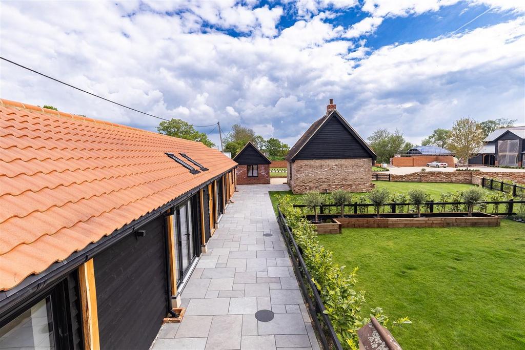 Kilnfield Barns Plot8 LR (39).jpg