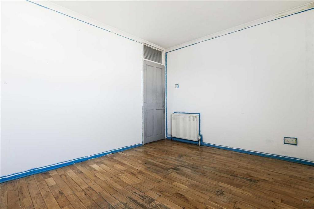 Bedroom One (2)