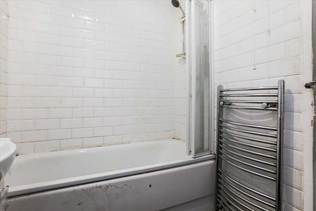 Bathroom (2)