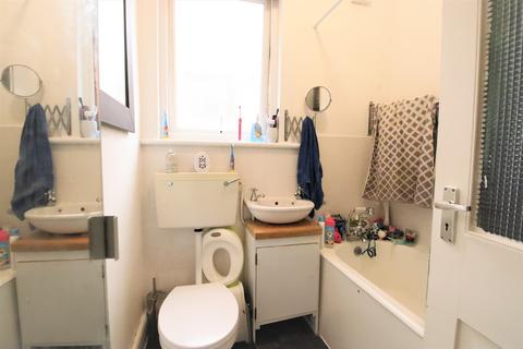 1 bedroom flat to rent, Lower Addiscombe Road, Croydon CR0