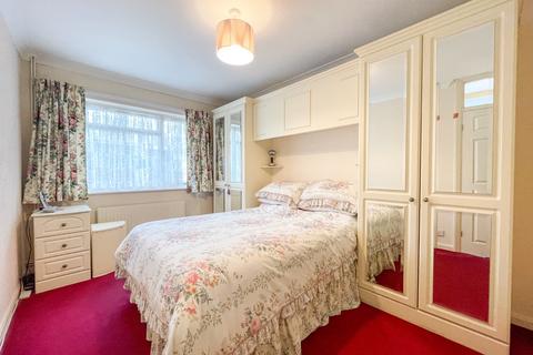 17 Painters Ash Lane, Northfleet, Gravesend, DA11 8EG
